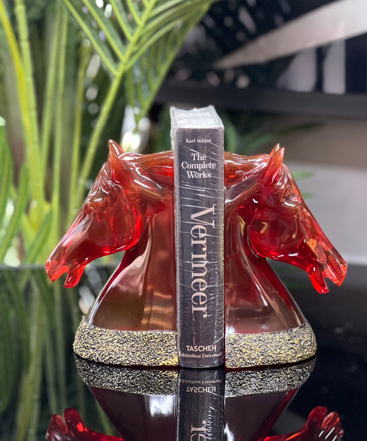 Reçine At Kitap Tutacağı